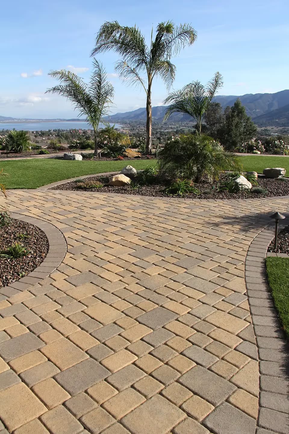 Antique Kobble Rec — Acker-Stone pavers
