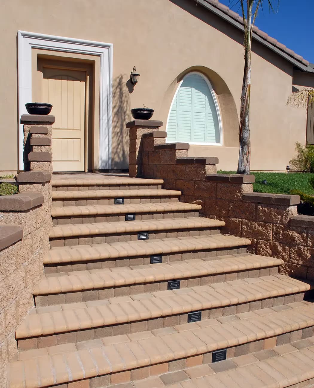 Bullnose Acker-Stone pavers installed — project 2
