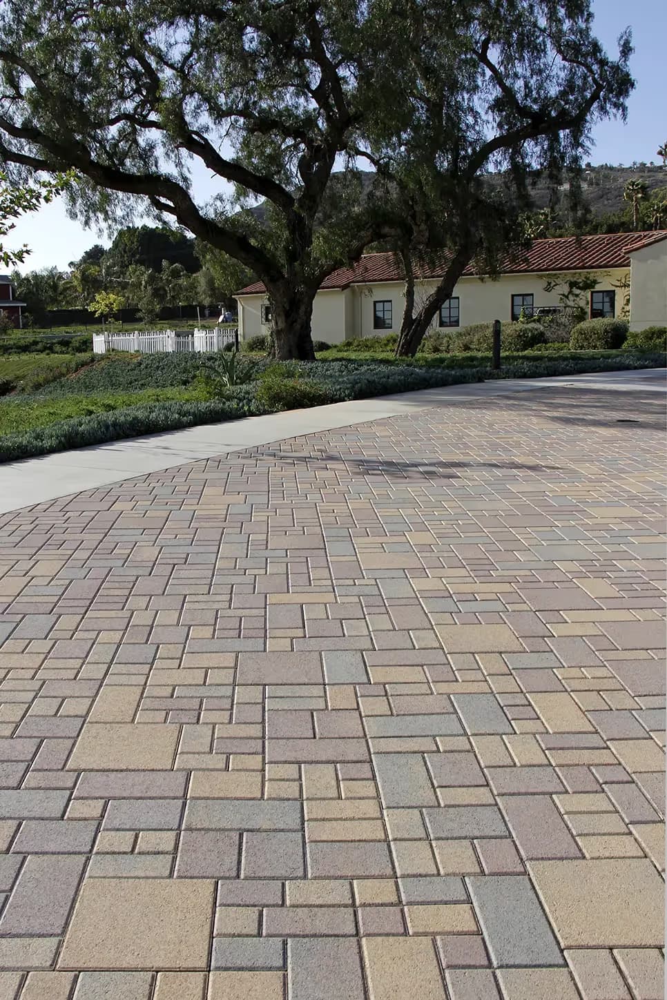 Combo Classic — Acker-Stone pavers