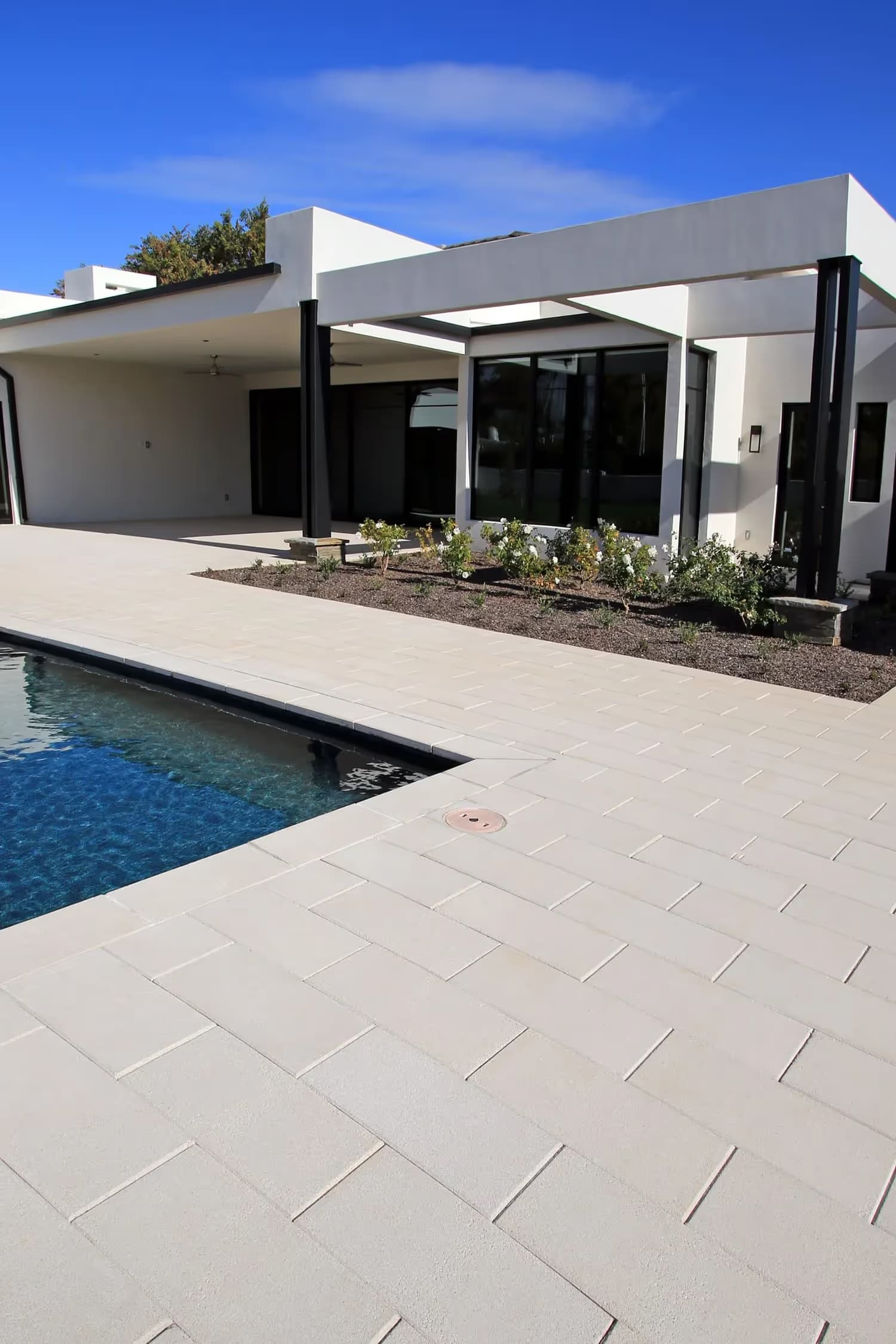 Palazzo 12 x 24 Acker-Stone pavers installed — project 3
