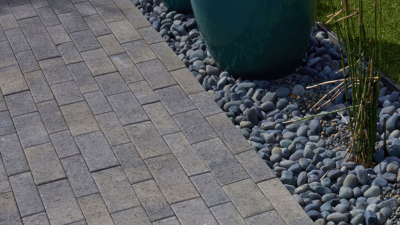 Aqualina Paving Stones Angelus pavers installed — project 8