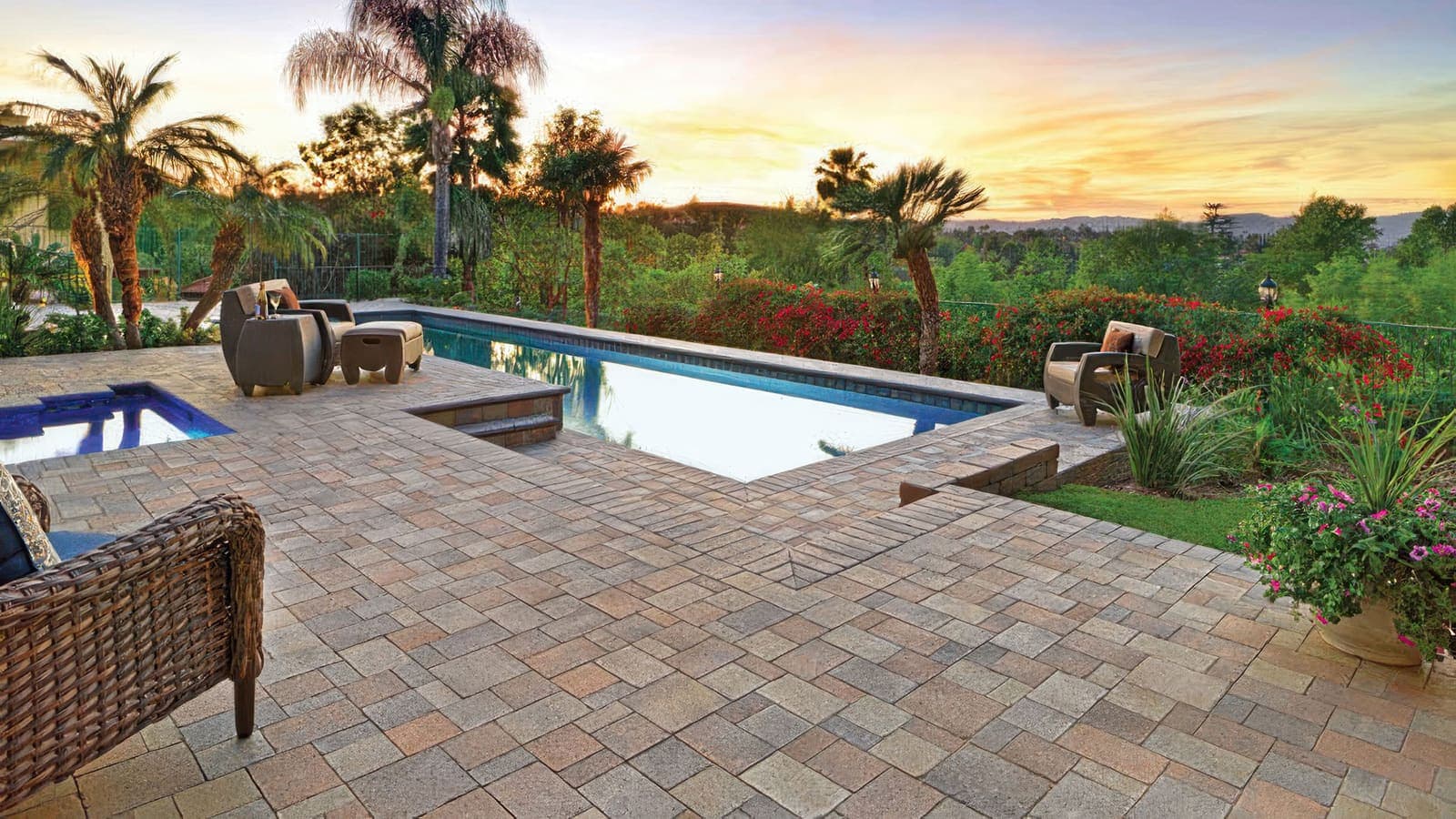 Castle Cobble I & II Paving Stones Angelus pavers installed — project 2