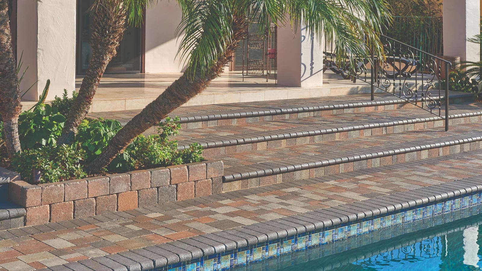 Castle Cobble I & II Paving Stones Angelus pavers installed — project 6