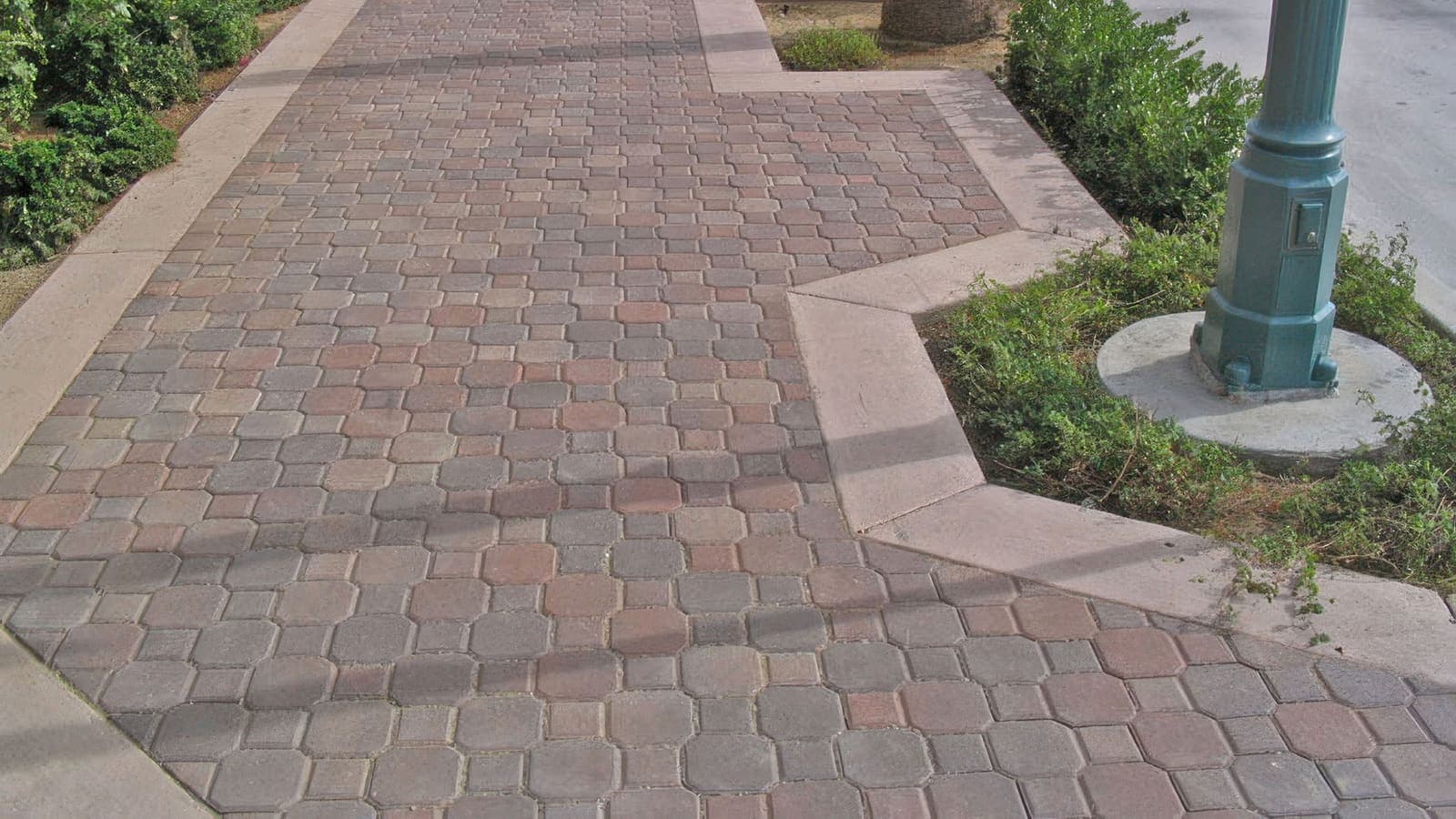 Keylock Paving Stones Angelus pavers installed — project 2