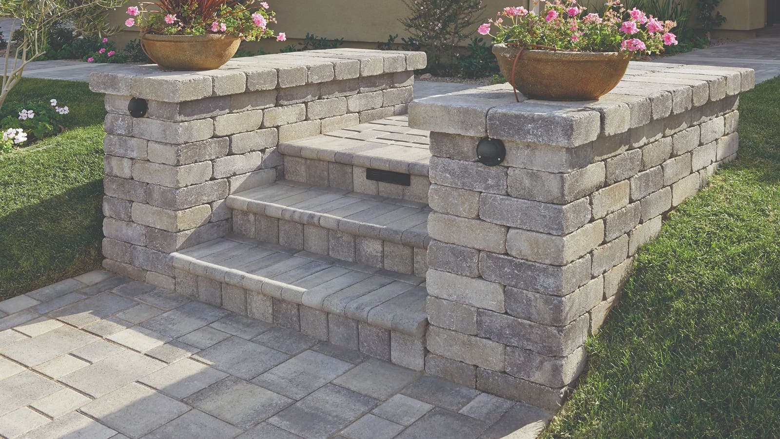 Rustic Wall Stone Angelus pavers installed — project 3