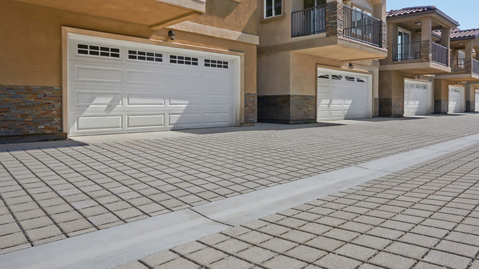SF Rima Paving Stones Angelus pavers installed — project 2