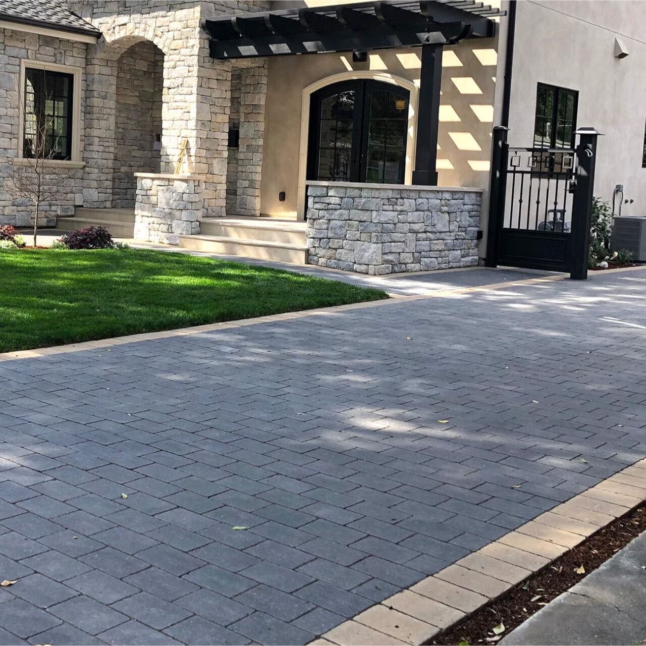 Antiqued Flat Top Belgard pavers installed — project 4