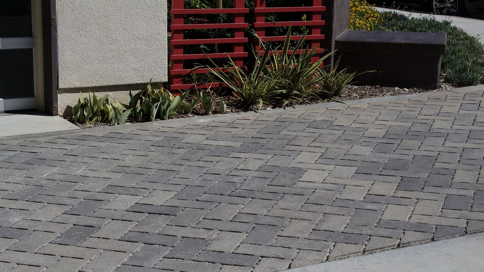 Cascada ORCO pavers installed — project 4
